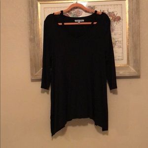 Black 3/4 length sleeve tunic top